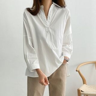 PIPPIN-Open-Placket Dip-Back Blouse