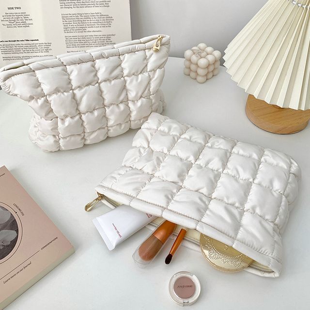 Worthbuy Quilted Zip Makeup Pouch YesStyle
