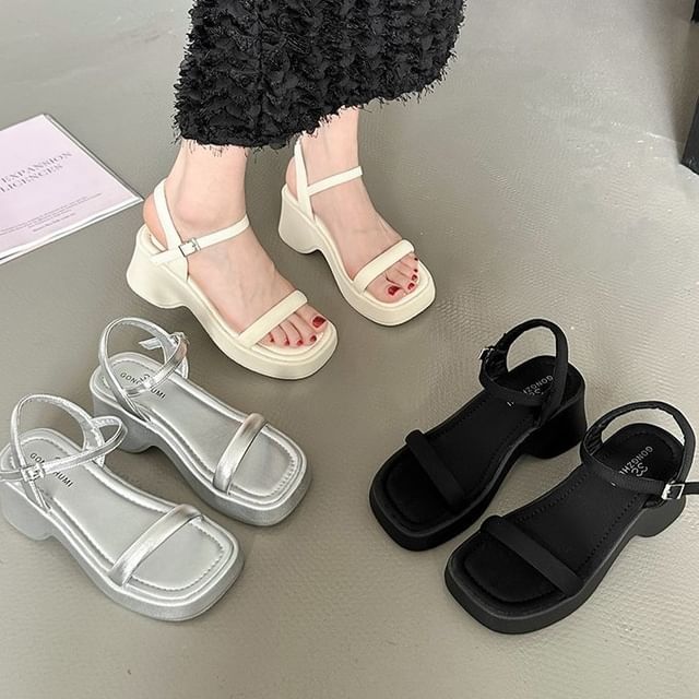 Vindler-Plain Chunky Heel Sandals