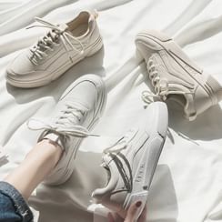 Asterisk - Platform Lace Up Sneakers
