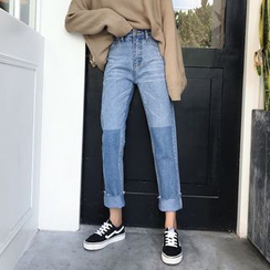 CosmoCorner - Two-Tone Straight-Cut Cropped Jeans CosmoCorner - Two-Tone Straight-Cut Cropped Jeans