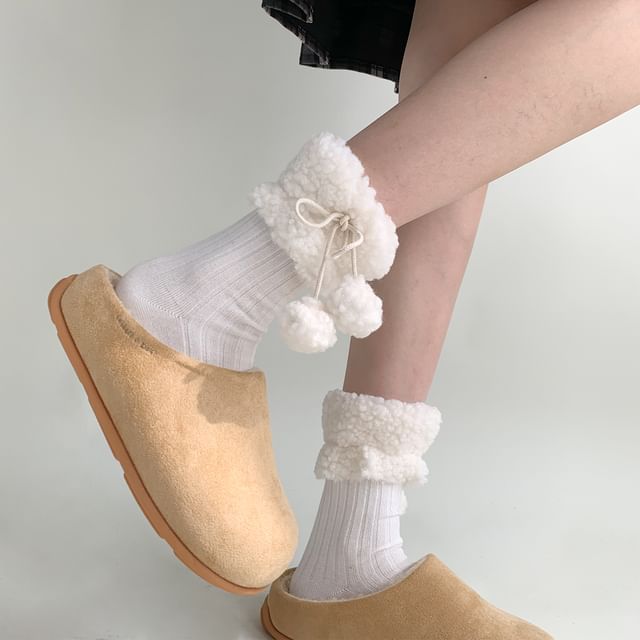Desperim-Pom Poms Ribbed Socks