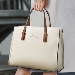 Shop Women's Genuine Leather Bags Online | YesStyle