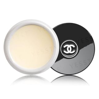 Chanel - Hydra Beauty Nutrition Nourihing Lip Care