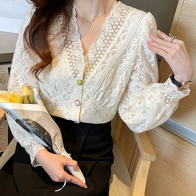 Dragan Pulse - Long-Sleeve V-Neck Lace Blouse | YesStyle