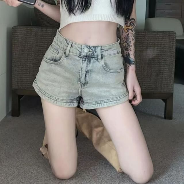 Everose-High Waist Washed Denim Hot Pants