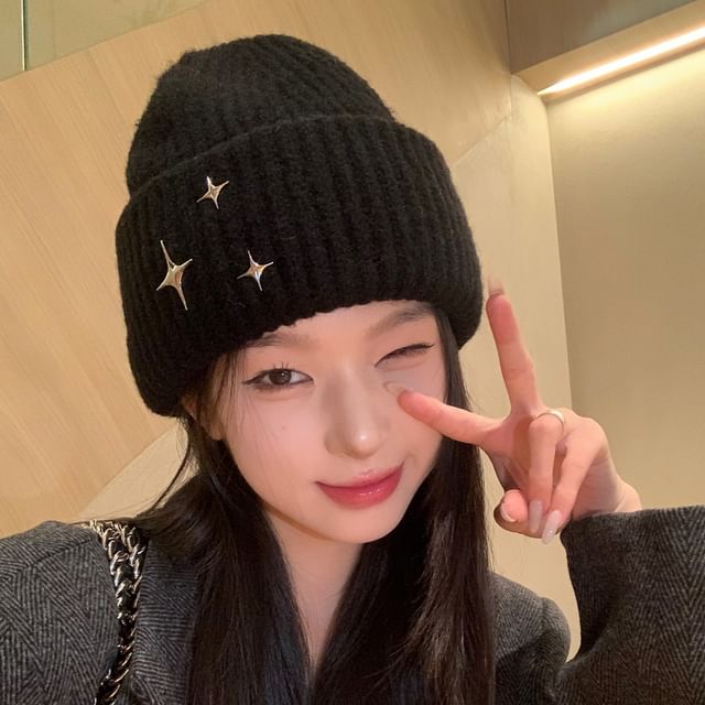【SETUP-EXE】韓国人気★ STUDDED BEANIE SETUPEXE（セットアップイーエックスイー）の「【SETUP‐EXE