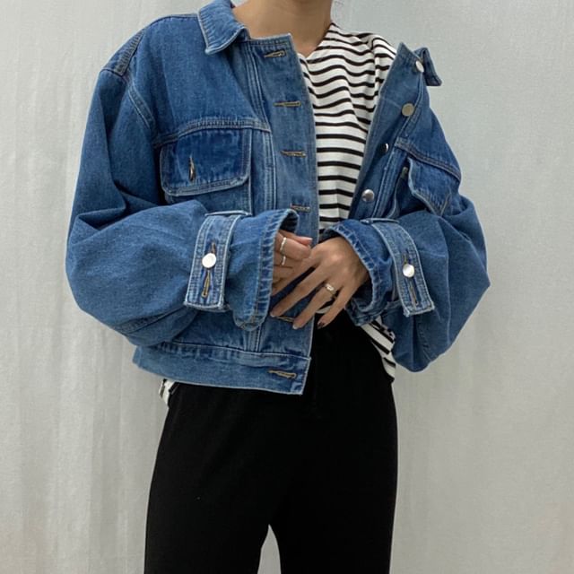 Jesong-Collared Button-Up Denim Jacket