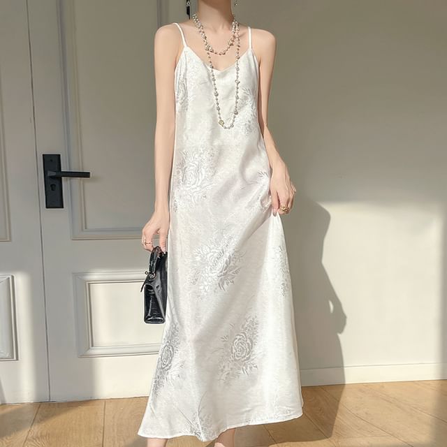Weelop-Spaghetti Strap V-Neck Satin Maxi A-Line Dress