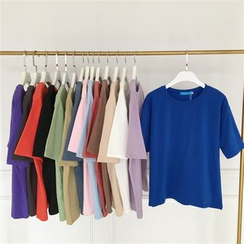 monroll - Crew-Neck Short-Sleeve T-Shirt monroll - Crew-Neck Short-Sleeve T-Shirt