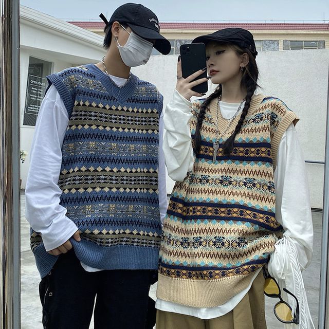 Banash - Patterned Sweater Vest | YesStyle