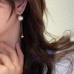 DREN - Faux Pearl Dangle Earring DREN - Faux Pearl Dangle Earring