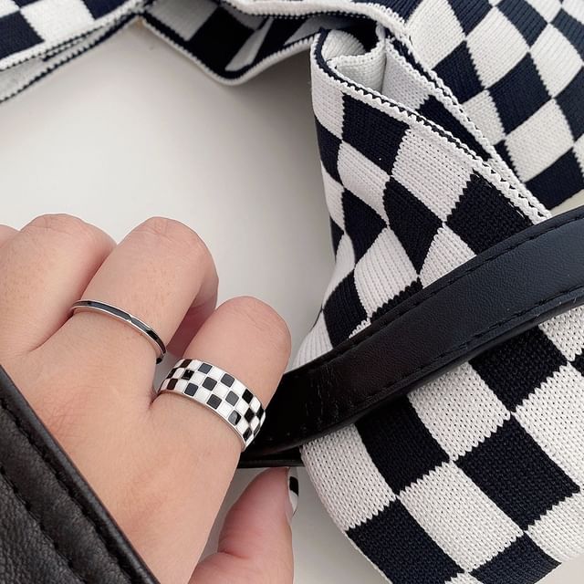 Hansha-Checkerboard Glaze Open Ring