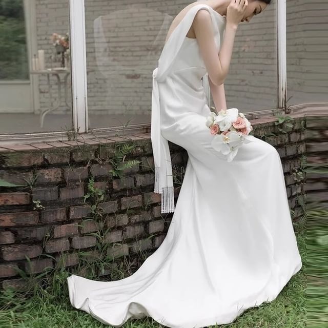 DreesHouse-Sleeveless Plain Backless Mermaid Wedding Gown