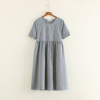 Mushi Short-Sleeve Check Midi Dress | YesStyle