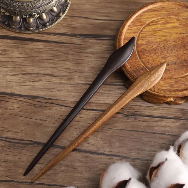 Vaje-Wooden Hair Stick