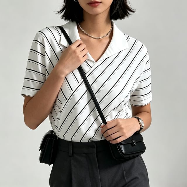 Dragan Pulse-Short-Sleeve V-Neck Striped Blouse