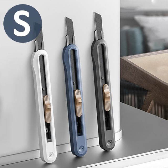 iswas-Colored Auto-Lock Cutter with Blade Refill