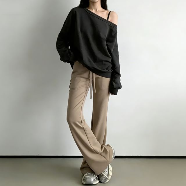Duwnie-Sweatshirt mit überschnittenen Schultern und Rundhalsausschnitt schlichter Minirock mit hoher Taille ausgestellte Jogginghose