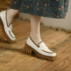 JY Shoes - Platform Two-Tone Loafers