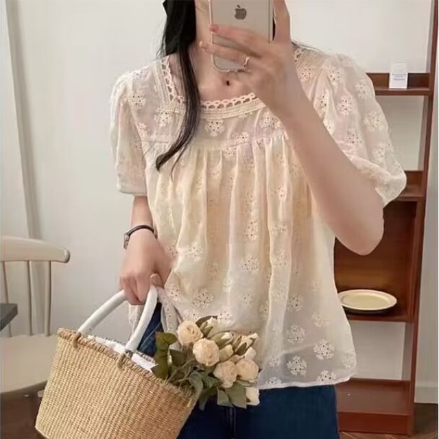 Everose-Short-Sleeve Square Neck Lace Trim Blouse