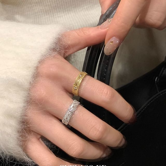 Fireflicka-CZ Thick Open Ring