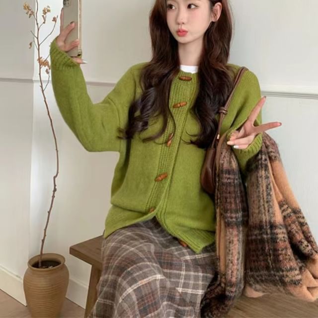Ukiyo-Crew Neck Plain Toggle Cardigan