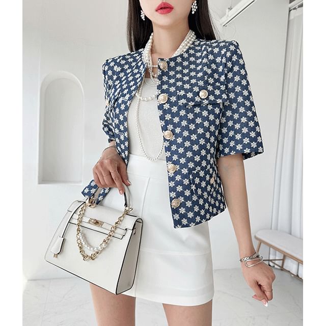GUMZZI-Flower Embroidery Button Jacket
