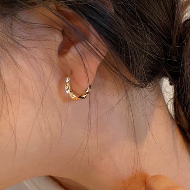 Hansha-Twisted Sterling Silver Hoop Earring