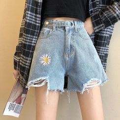 Shopherd - Floral Embroidery Denim Shorts Shopherd - Floral Embroidery Denim Shorts
