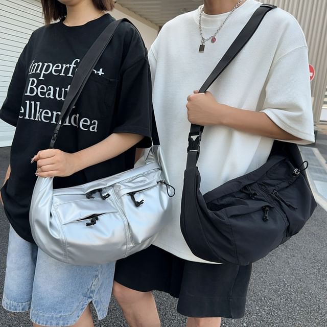 Mulgam-Plain Zip Crossbody Bag