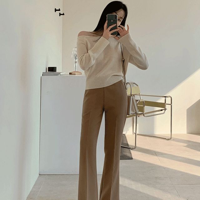 UPTOWNHOLIC - Side-Zip Boot-Cut Suit Pants | YesStyle