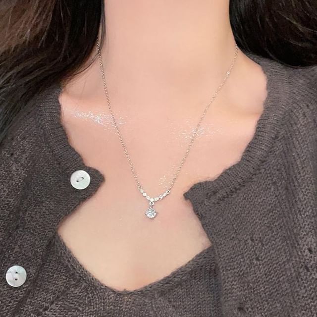 Show Mind-CZ Necklace