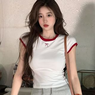 OGAWA-Short Sleeve Round Neckline Bowknot Cropped Tee