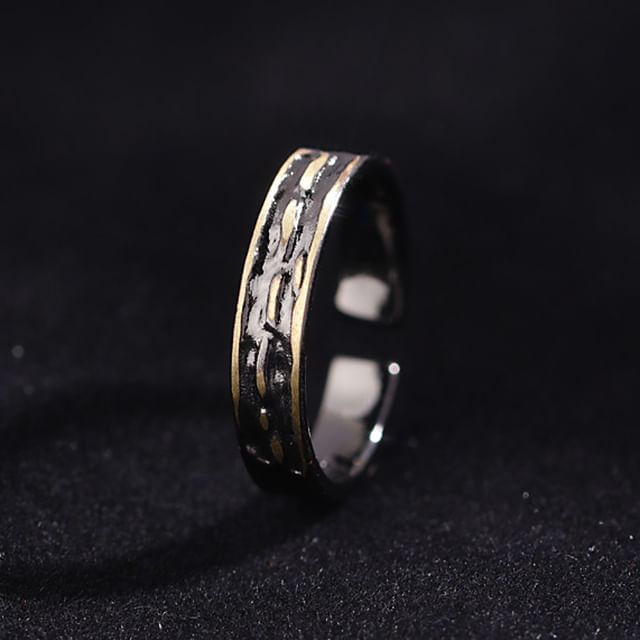 Tinseltown-Textured Metal Open Ring