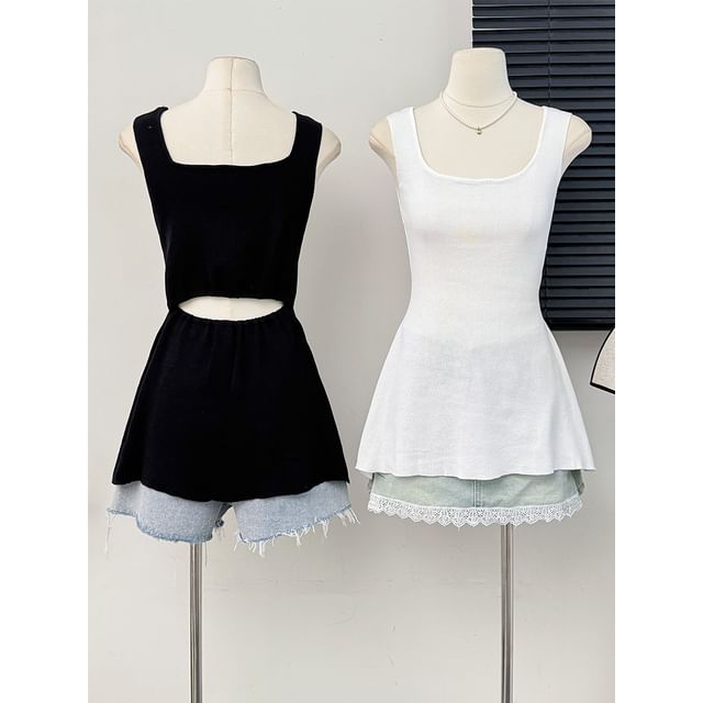 Lemongrass-Back-Window Slim-Fit Long Tank Top