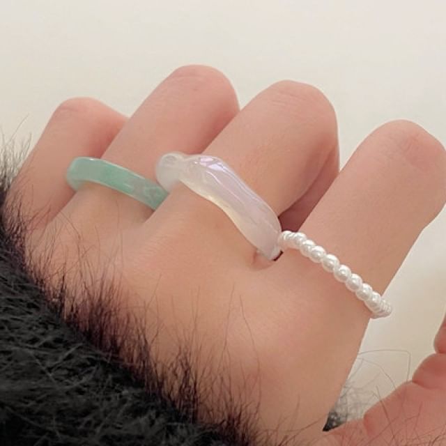 Aucucci-Set of 3 Acrylic Ring Beaded Ring