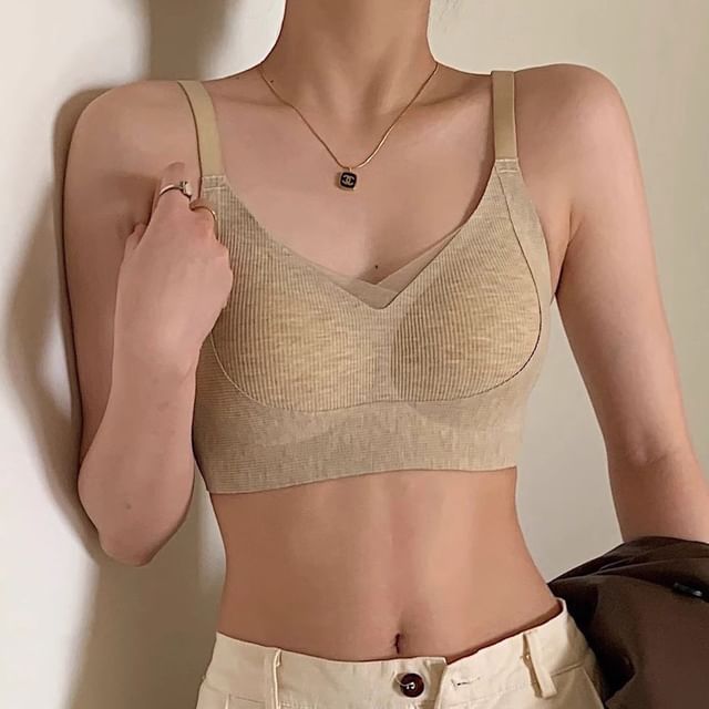 camikiss-Plain Seamless Bra