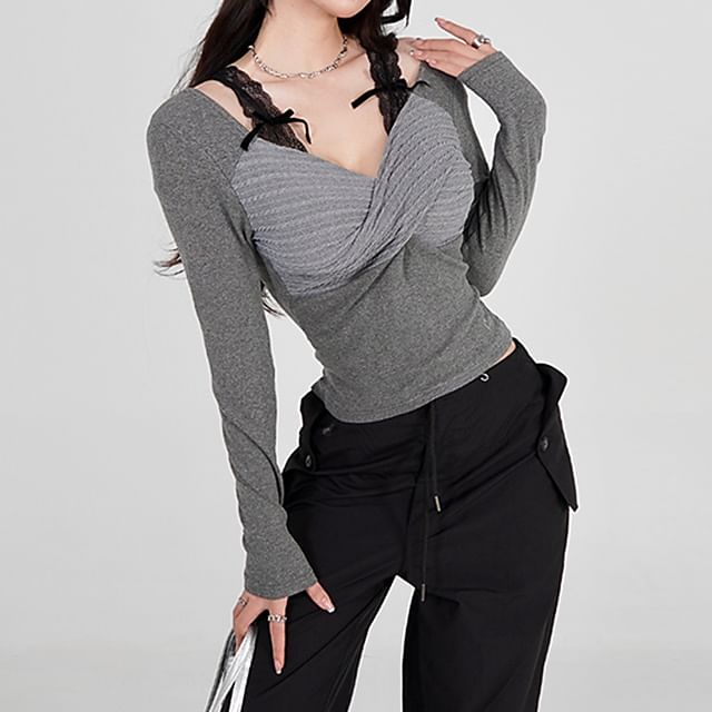 Amyway-Long-Sleeve V-Neck Striped Panel Crop Top