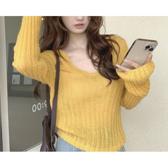 Gilmort-Long-Sleeve U-Neck Plain Knit Top