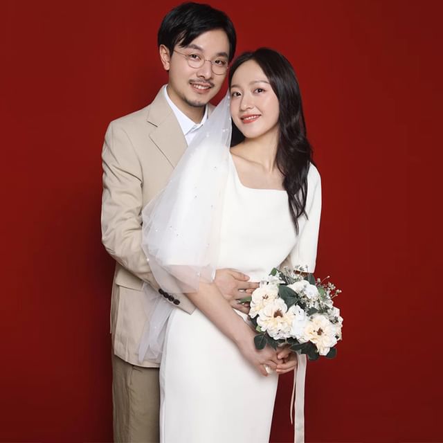 knee length dresses for ladies Lace Sheath Wedding Dress With Pearl Details main image 1