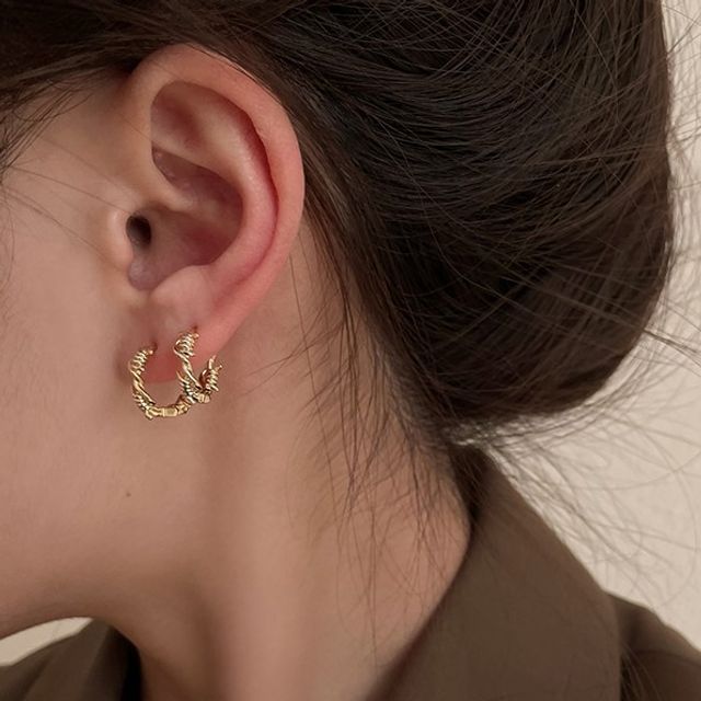 Ticoo-Twist Hoop Earring