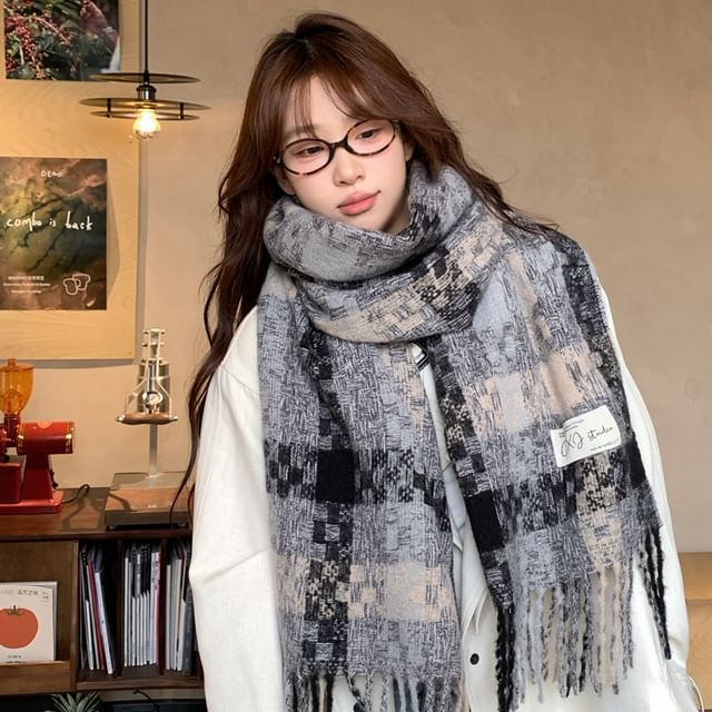 Combon-Plaid Fringed Scarf