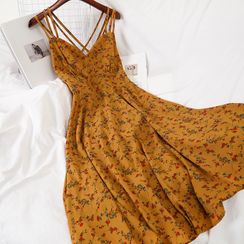 Miss Puff - Strappy Floral Print Midi A-Line Dress Miss Puff - Strappy Floral Print Midi A-Line Dress