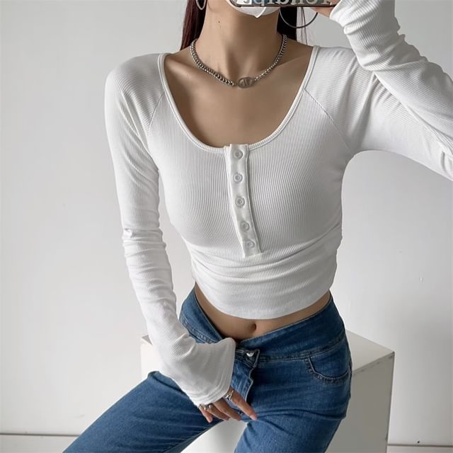 Faiar-Long-Sleeve Half Buttoned Plain Crop Top