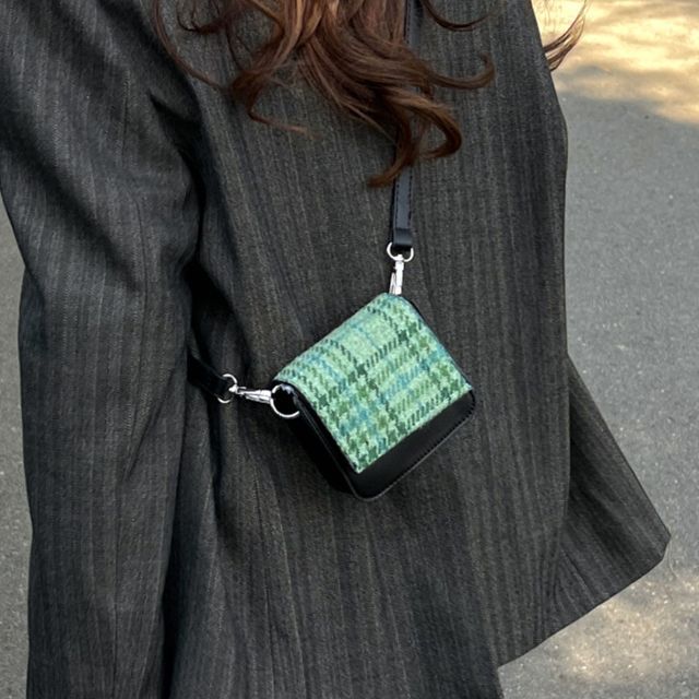 Basaran-Houndstooth Flap Crossbody Bag
