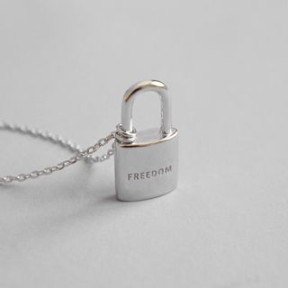 925 Sterling Silver Lock Pendant Necklace