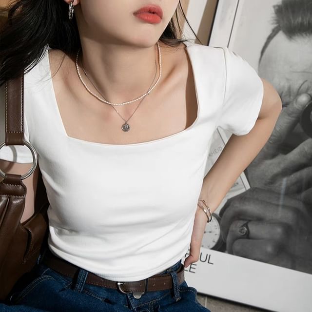 KUMI-Short-Sleeve Square Neck Plain Tee
