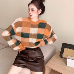 Attune - Plaid Knit Sweater / Faux Leather Shorts
