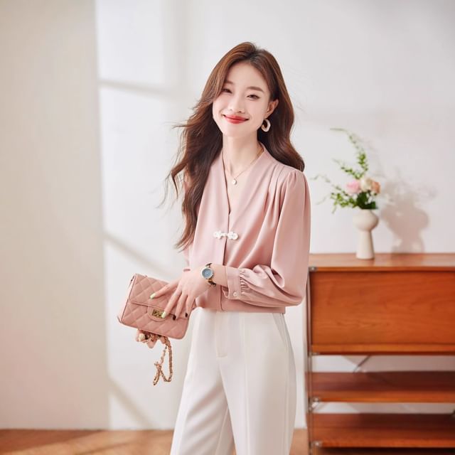 Princess Min-Puff-Sleeve V-Neck Plain Blouse